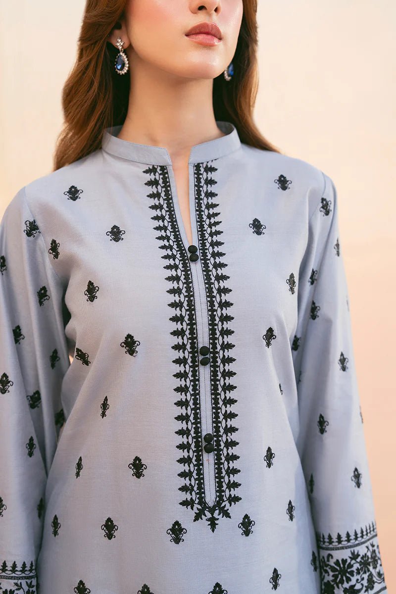 Home 3 piece unstitched embroidered lawn fabric as 2775