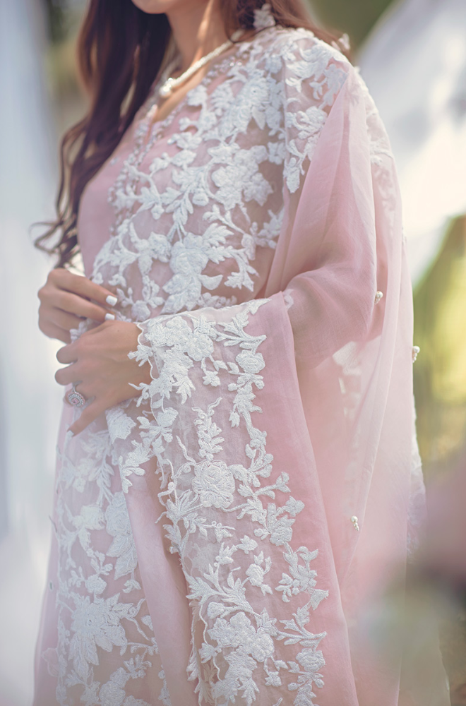 3 piece unstitched fully embroided lawn fabric zs 90