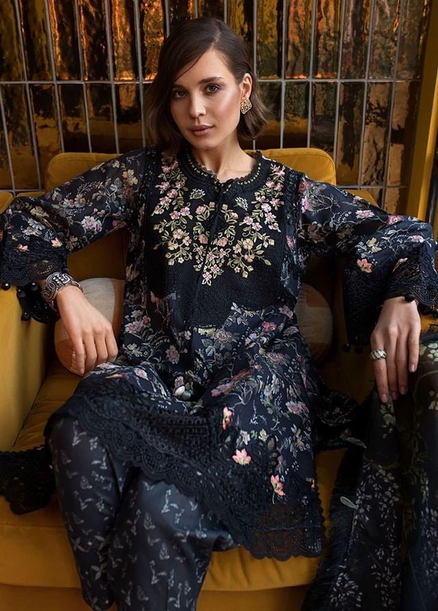 New Arrival 3 piece unstitched printed lawn fabric with embroided laces