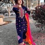 3 Piece - Unstitched Fully Embroided Lawn Fabric BR-1275